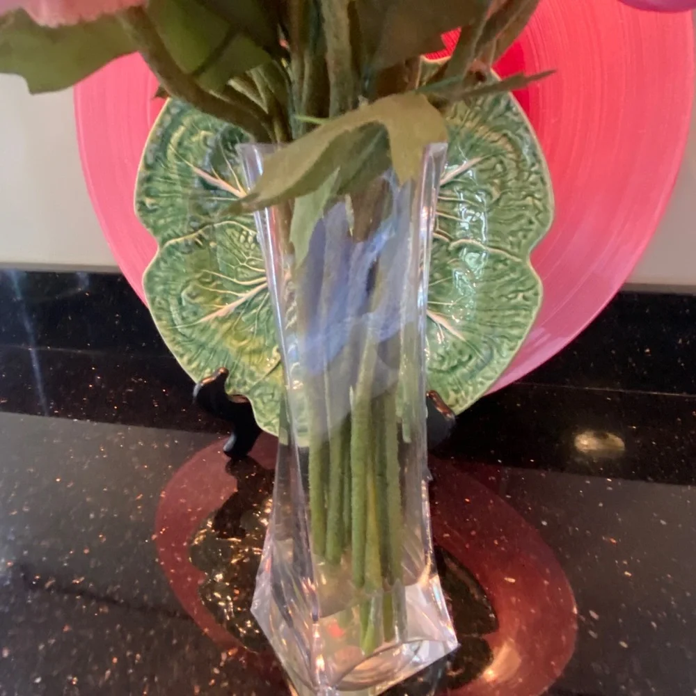 Vase with flowers in excellent condition